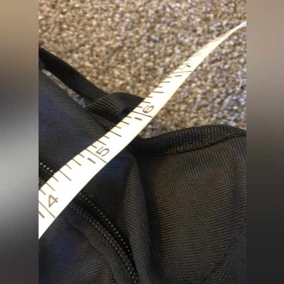 NWT Everest backpack - Picture 6 of 9